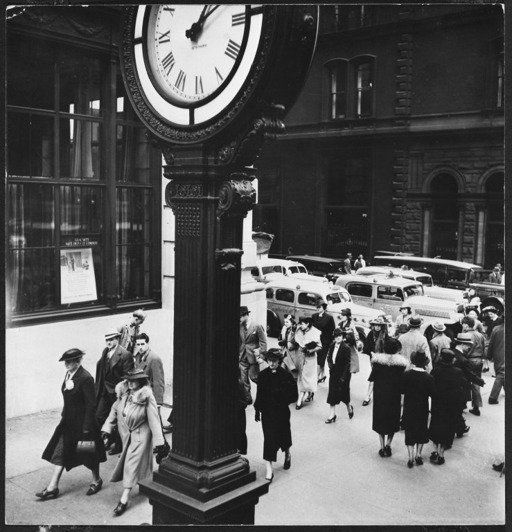 Berenice Abbott: Tempo of the City: I; Fifth Avenue and 44th Street. May 1938