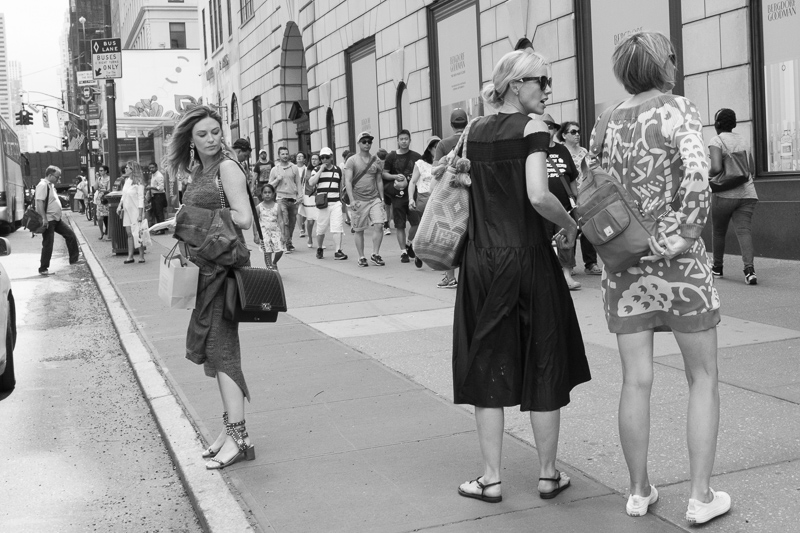 Glance, 5th Avenue, New York Street Photography