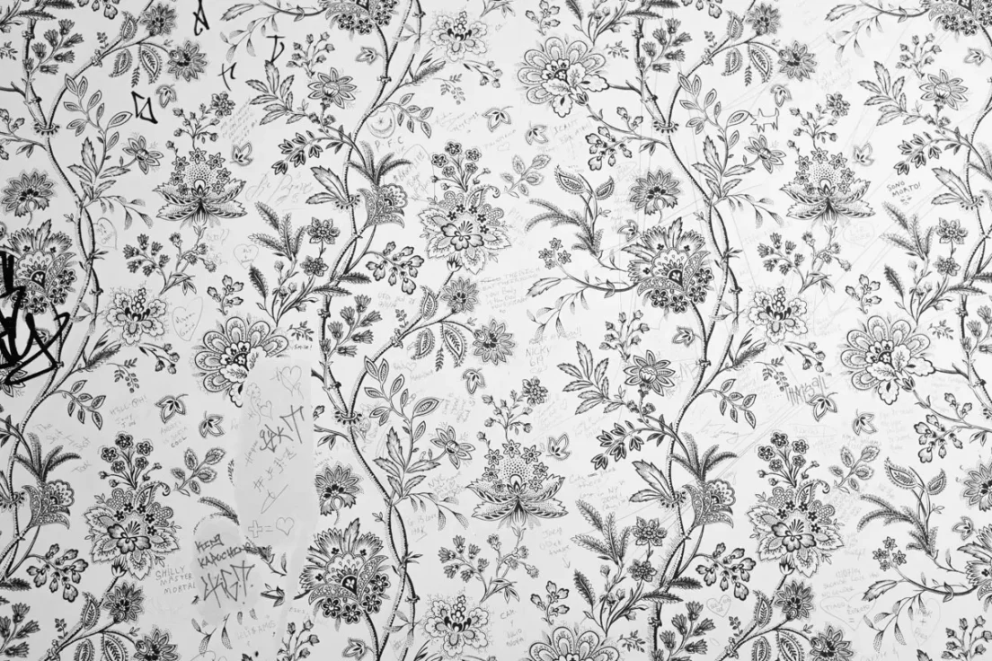 Flowers & Messages, Little Cupcake Bakeshop Bathroom Wall, Nolita, 2015