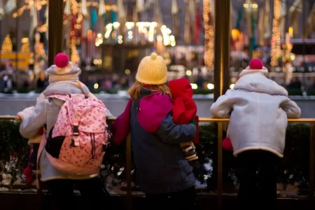 Three Children, Rockefeller Center, 2003