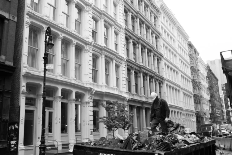 Construction Worker and Cast Iron, SoHo, 2016