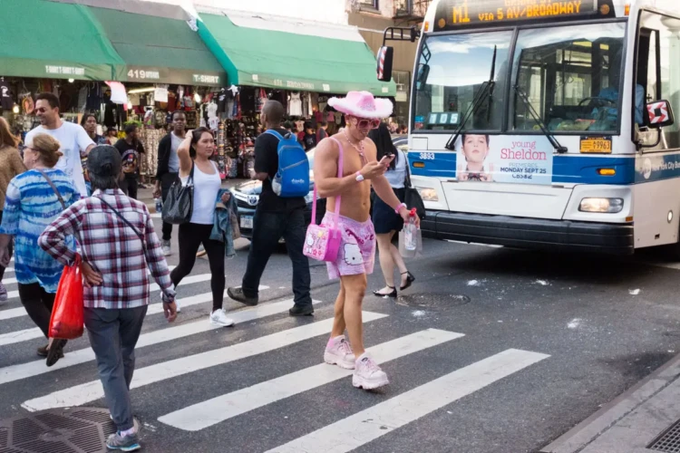 Hello Kitty Influencer, Canal and Broadway, 2017