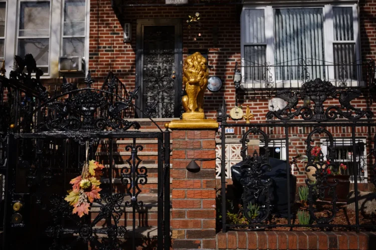 Gold Lion, Bay Ridge, 2020