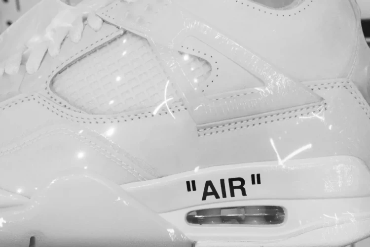 Jordan 4 Retro Off-White Sail in Plastic (B&W), Canal Street, 2023
